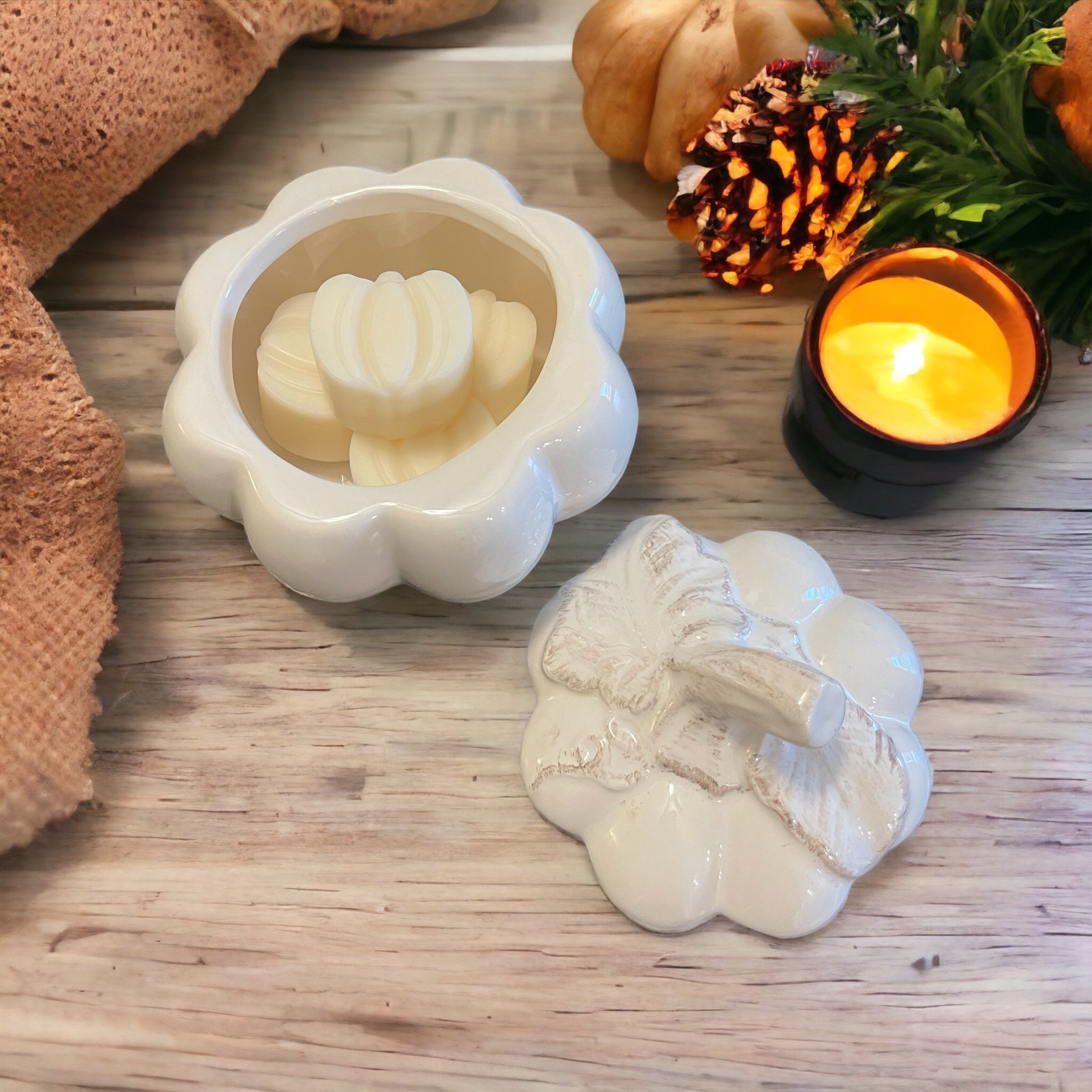 Apple Pumpkin Wax Melts with Ceramic Pumpkin Jar